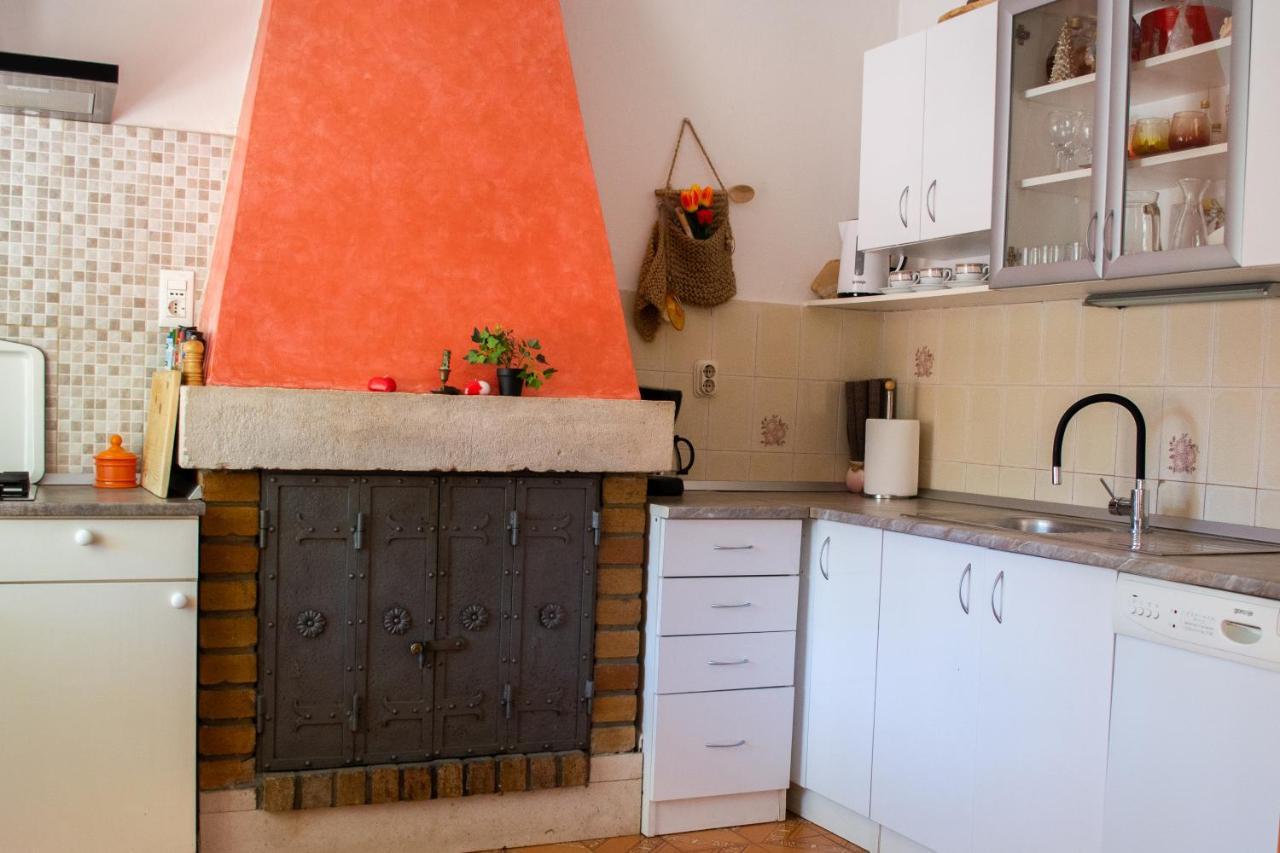 Stone House Dioniz Villa Brnistrova Exterior photo